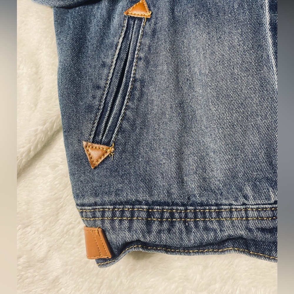 Designer Jean Jacket - Picture 6 of 9